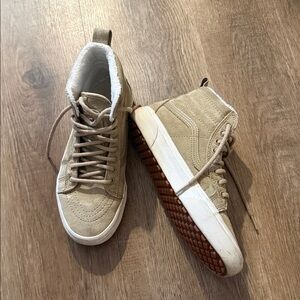Vans Sk8-Hi Tapered Sneakers High Top Beige Sherpa Size 5.5